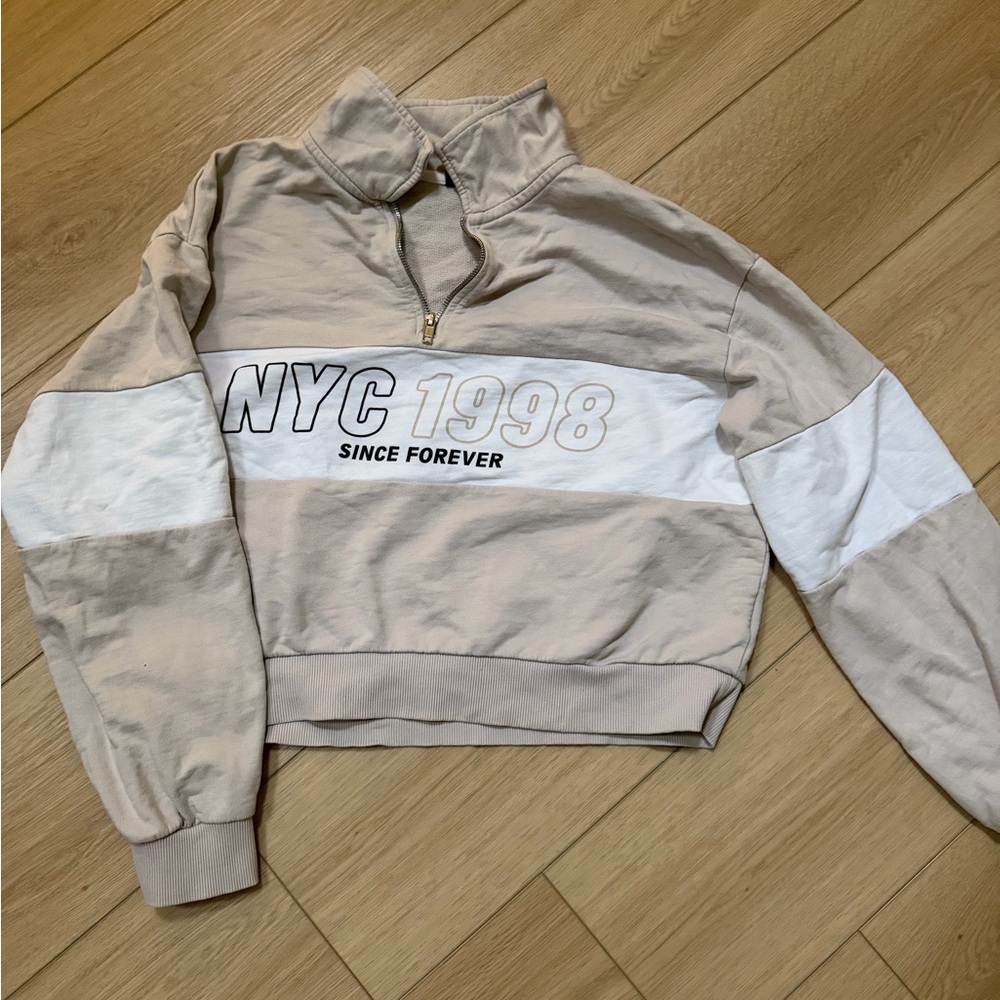 Beige and White NYC 1998 Pullover